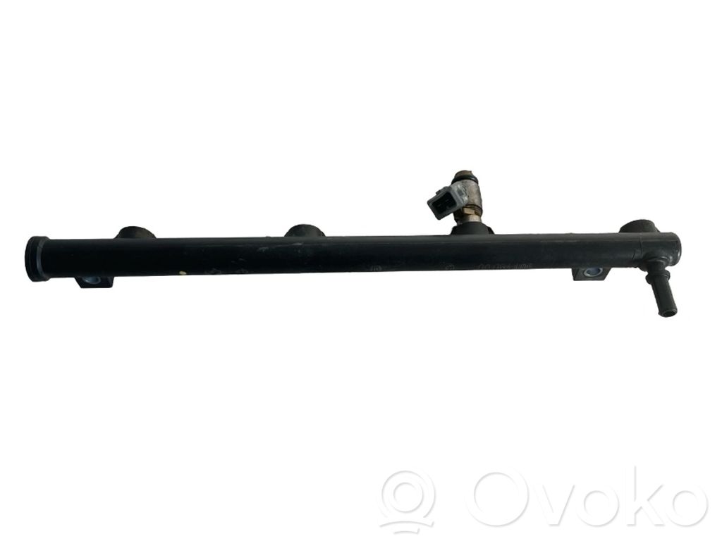 Dacia Duster Fuel splitter 