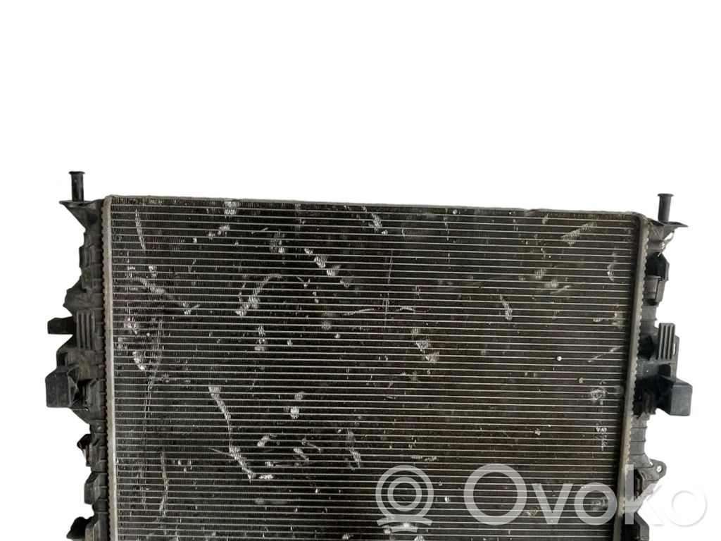 Coolant radiator   CV618C342FB