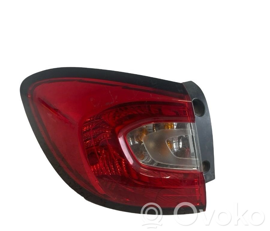 Rear/tail lights   265557367R