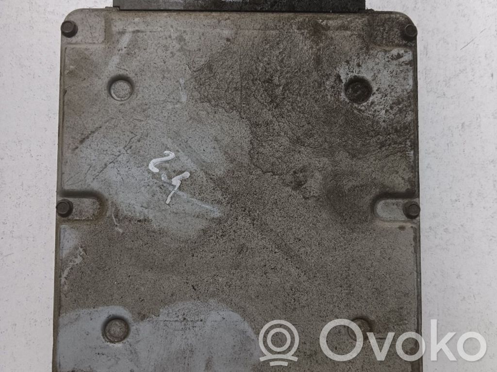 Unidad de control/módulo ECU del motor   3C1112A650AD