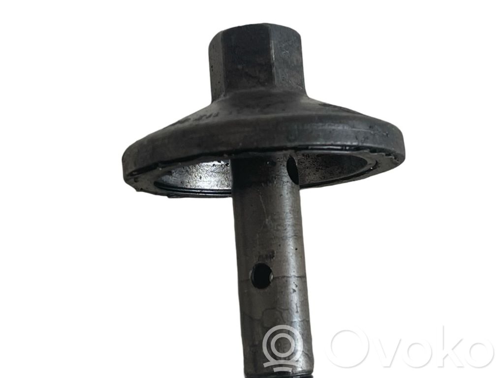 Audi A6 S6 C5 4B Ölkühler 