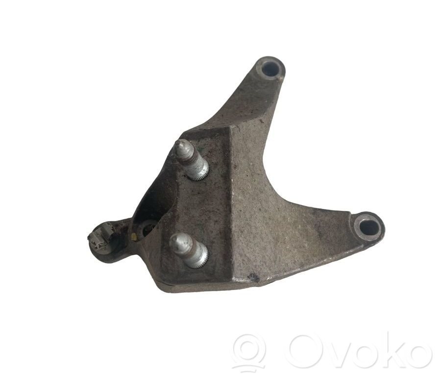 Dacia Lodgy Gearbox mounting bracket 