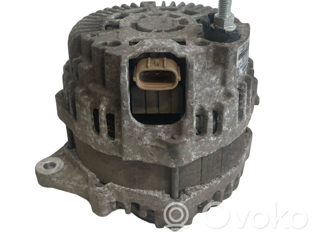 Nissan Note (E12) Ģenerators 