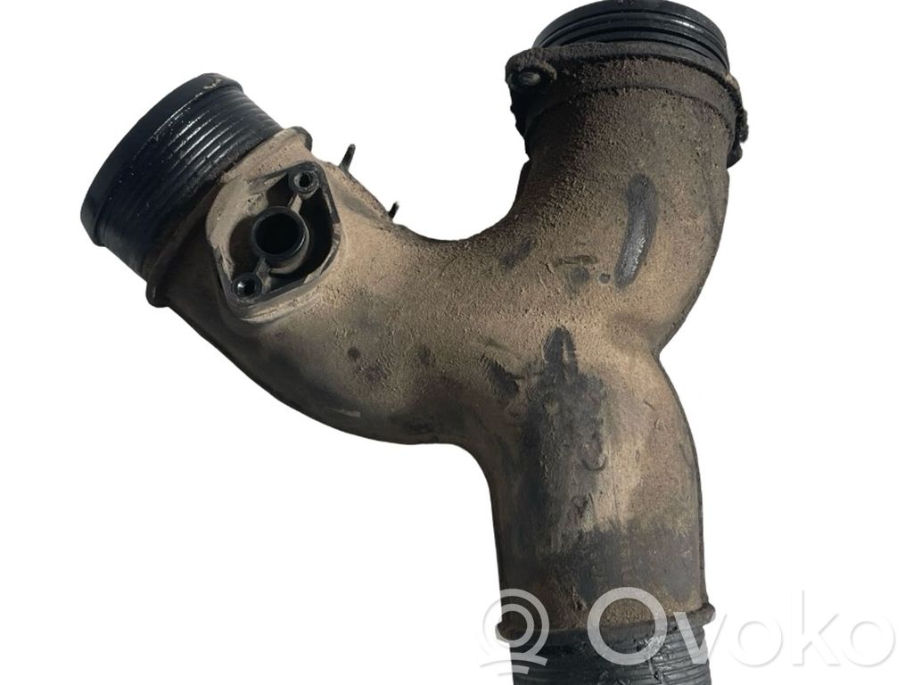 Intercooler hose/pipe   7L6145795RL