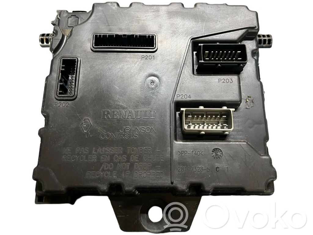 Engine control unit/module ECU   8201077405B