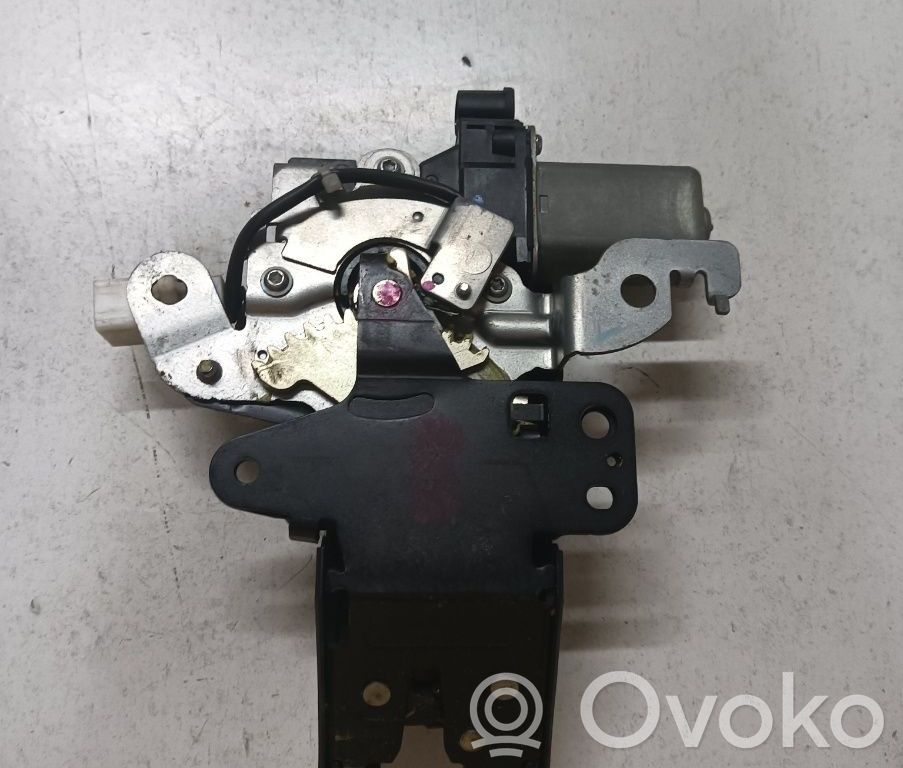 Kronšteinas spynos tvirtinimo