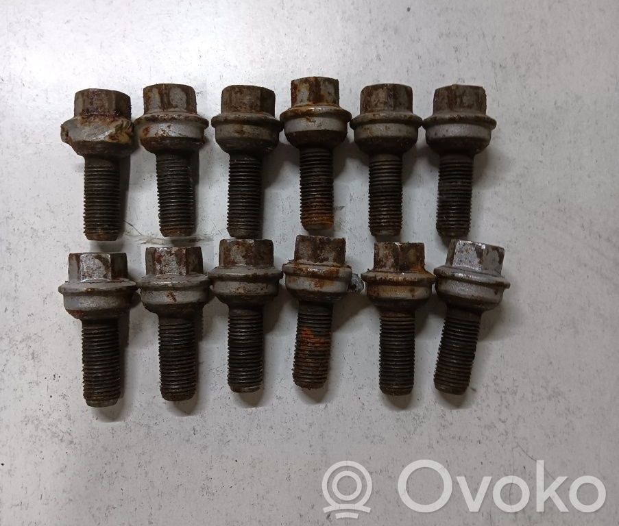 Volkswagen Crafter Schrauben / Muttern 