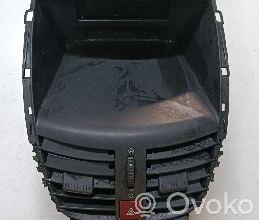 Peugeot 207 Centrinė konsolė 