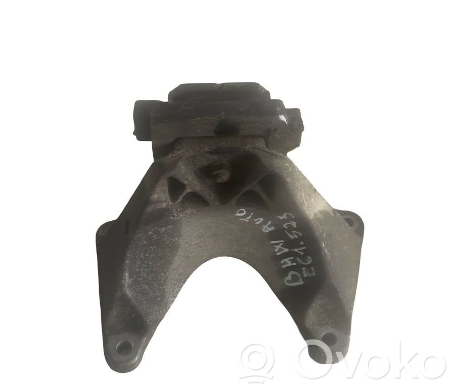 BMW 5 E60 E61 Gearbox mounting bracket 