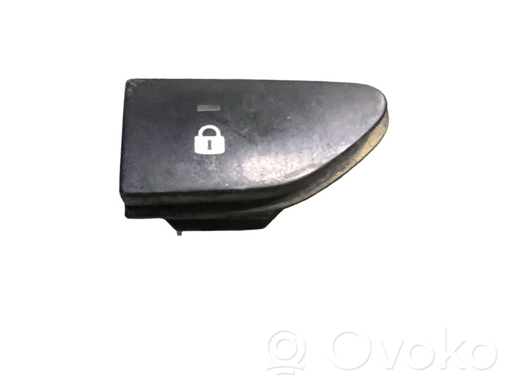 Dacia Duster Central locking switch button 