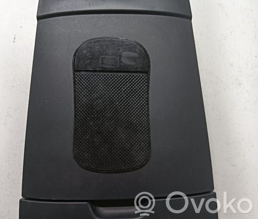 Opel Agila B Dashboard storage box/compartment 
