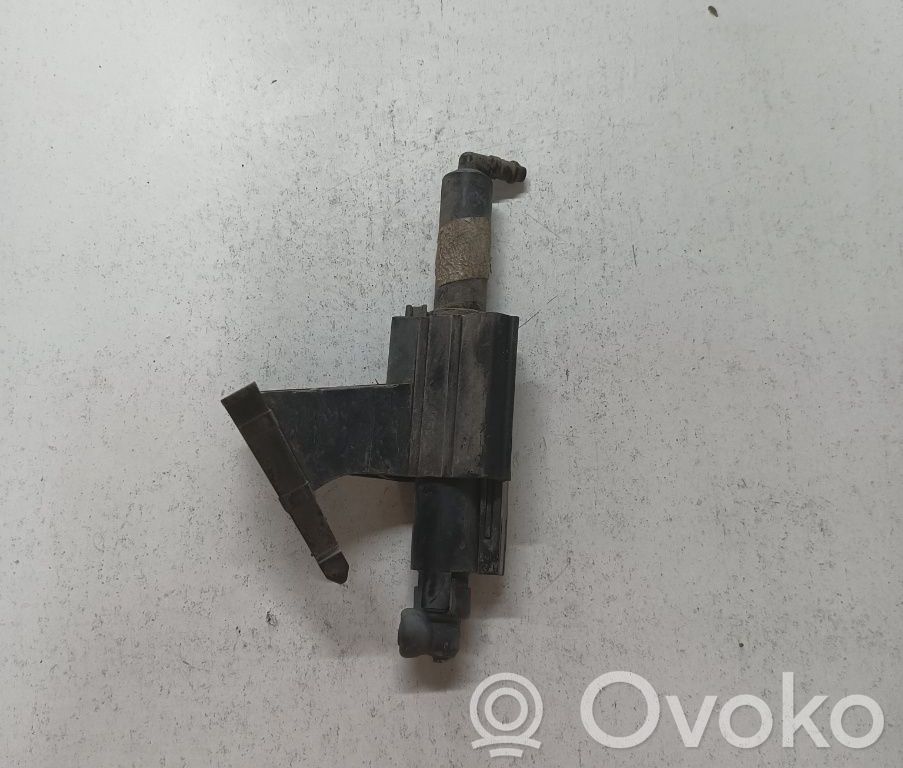 Ford Focus Buse de lave-phares 