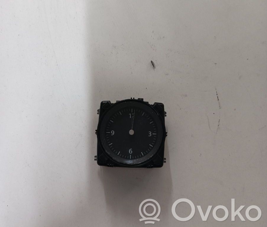 Clock   3G0919204C