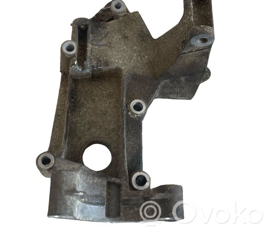 Ford Focus Generator/alternator bracket 