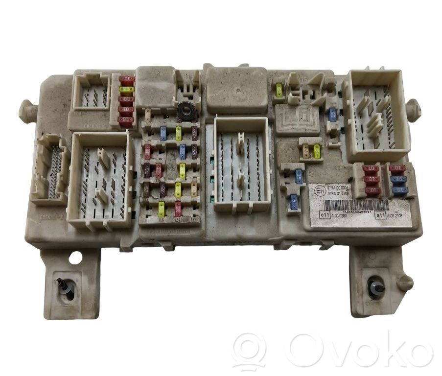 Saugiklių blokas   7M5T14A073CD