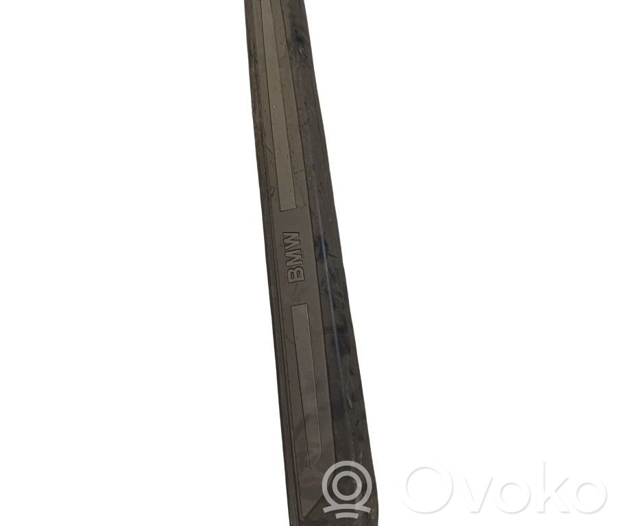 Other sill/pillar trim element   7079960