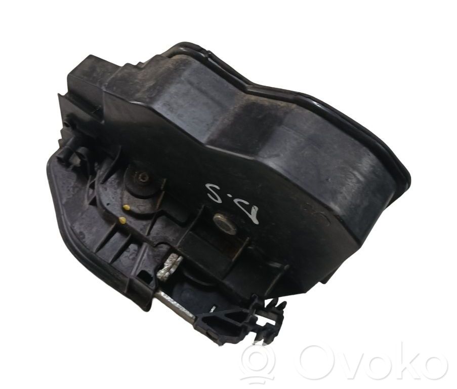 BMW X1 E84 Etuoven lukko 