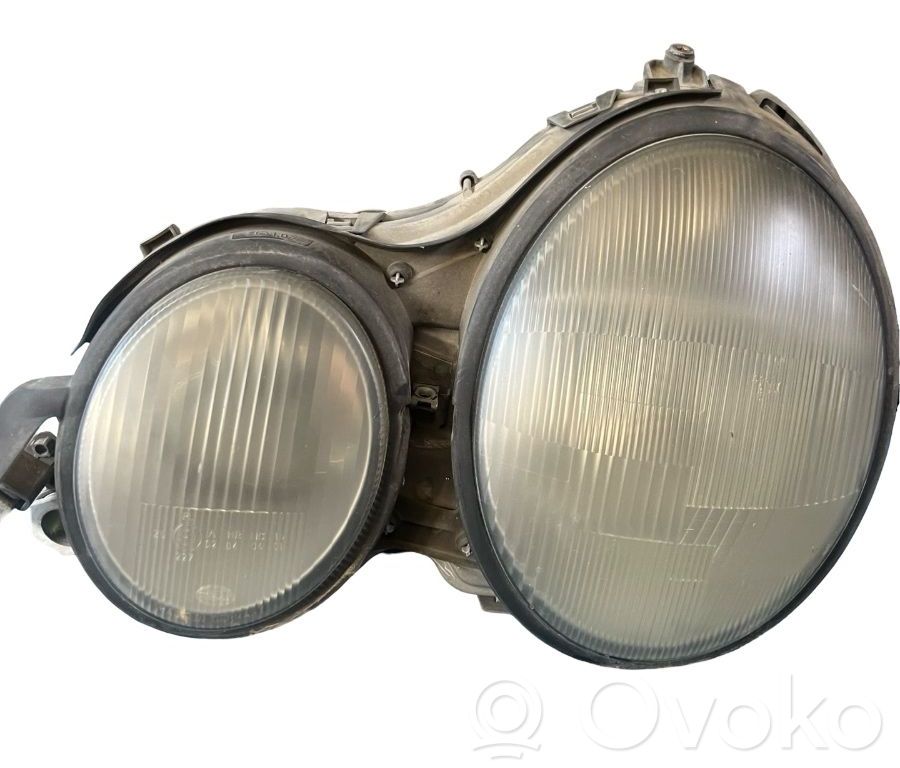 Scheinwerfer