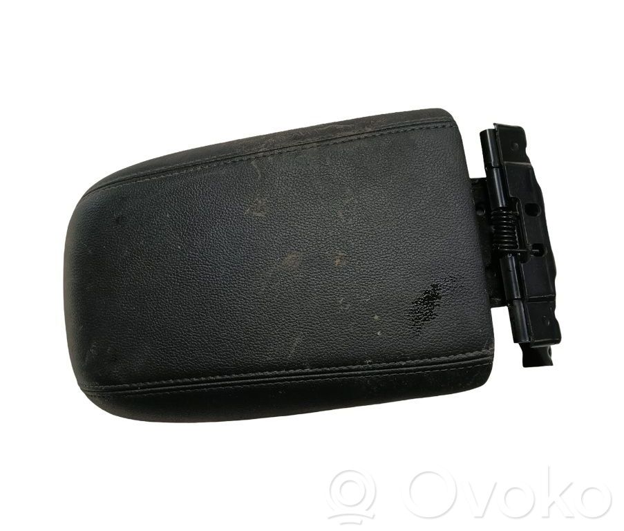 Armrest   1835225