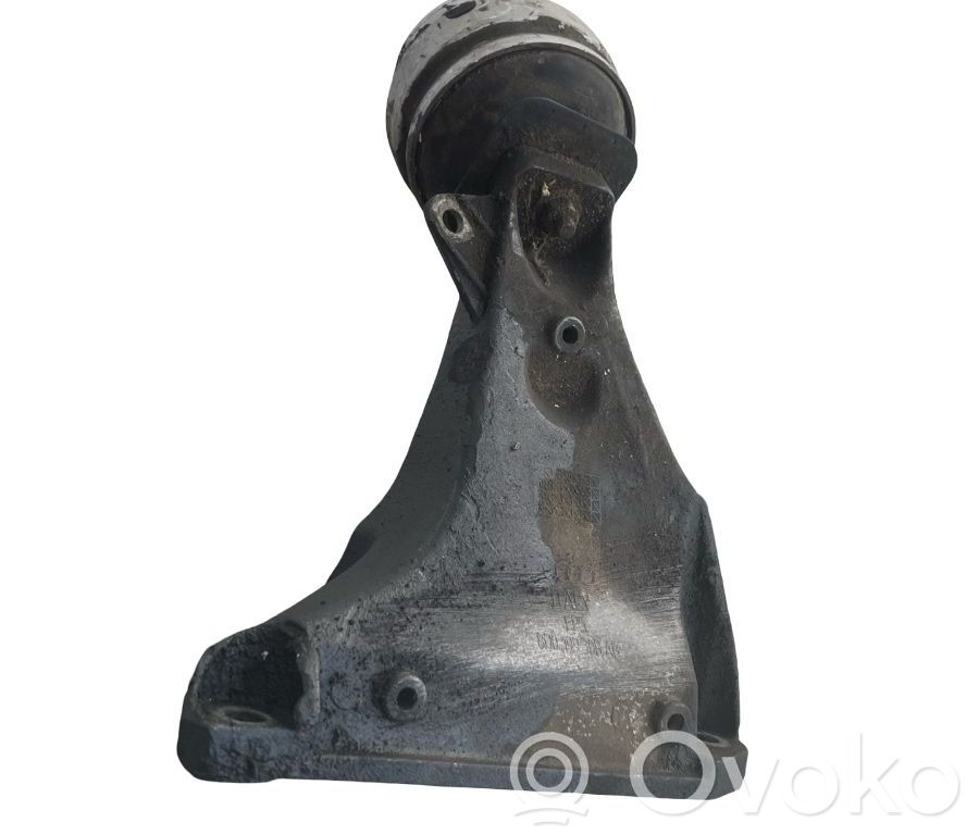 Engine mounting bracket   8D0199308AB