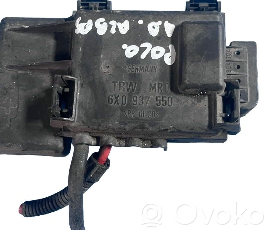Volkswagen Polo Módulo de fusible 