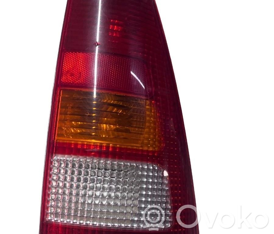 Luz trasera/de freno   4M5113404A