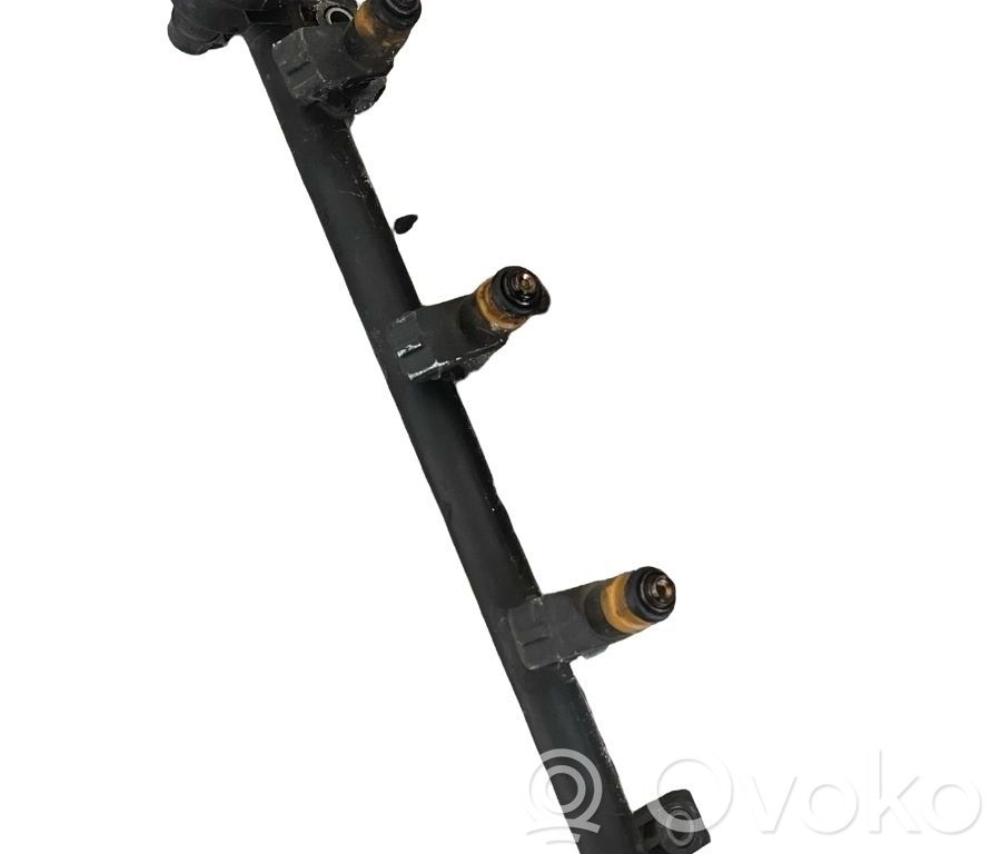Polttoainepääputki   7700112519