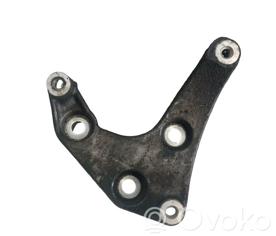 Generator/alternator bracket   8980055390