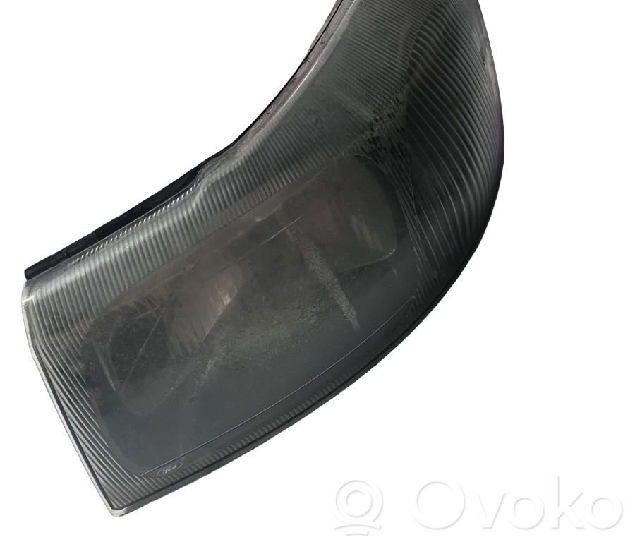 Priekšējais lukturis   YC1X13035