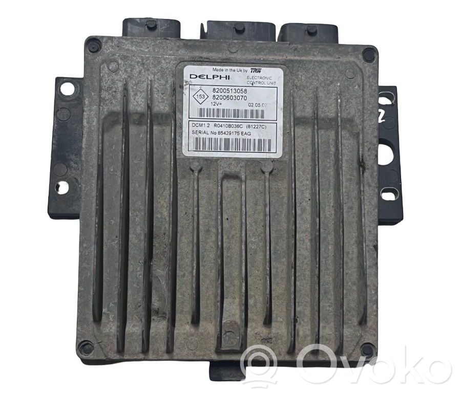 Unidad de control/módulo ECU del motor   8200513058