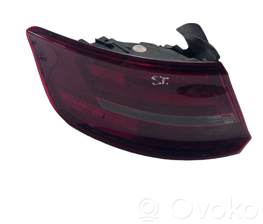 Rear/tail lights   8V4945095