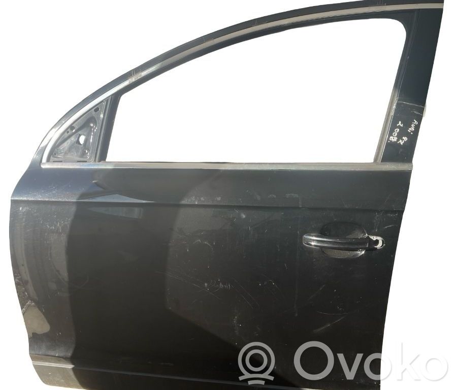Puerta delantera   4L0831051A