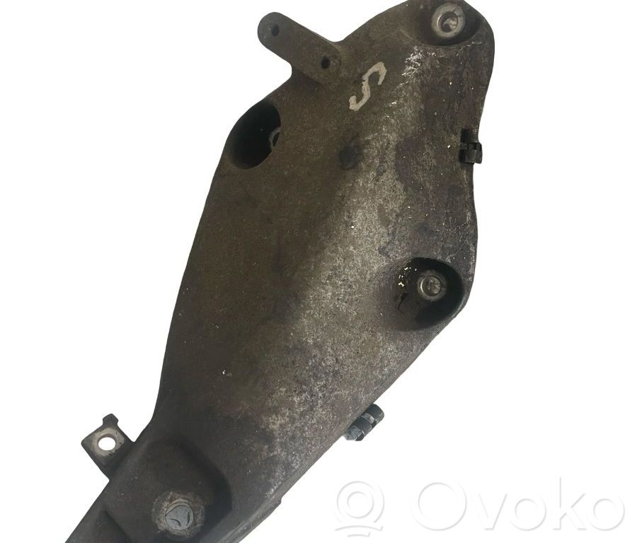 Dzinēja spilvens   6787489