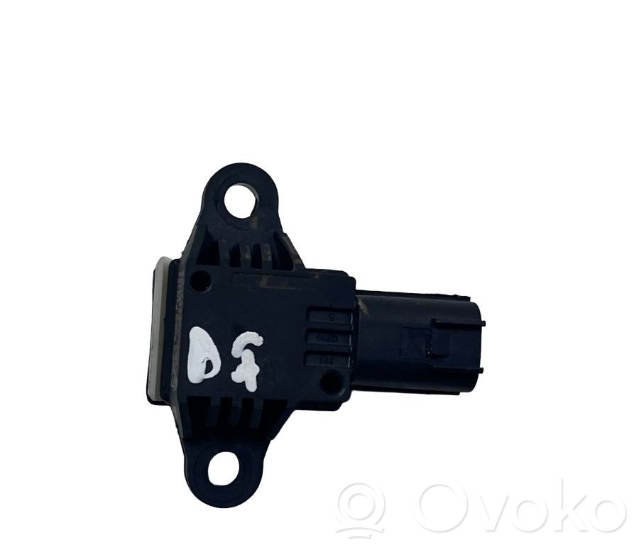 Sensor impacto/accidente para activar Airbag   DG1314C676AA