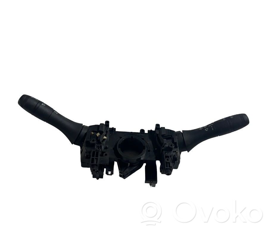Dacia Duster II Rokturu komplekts 