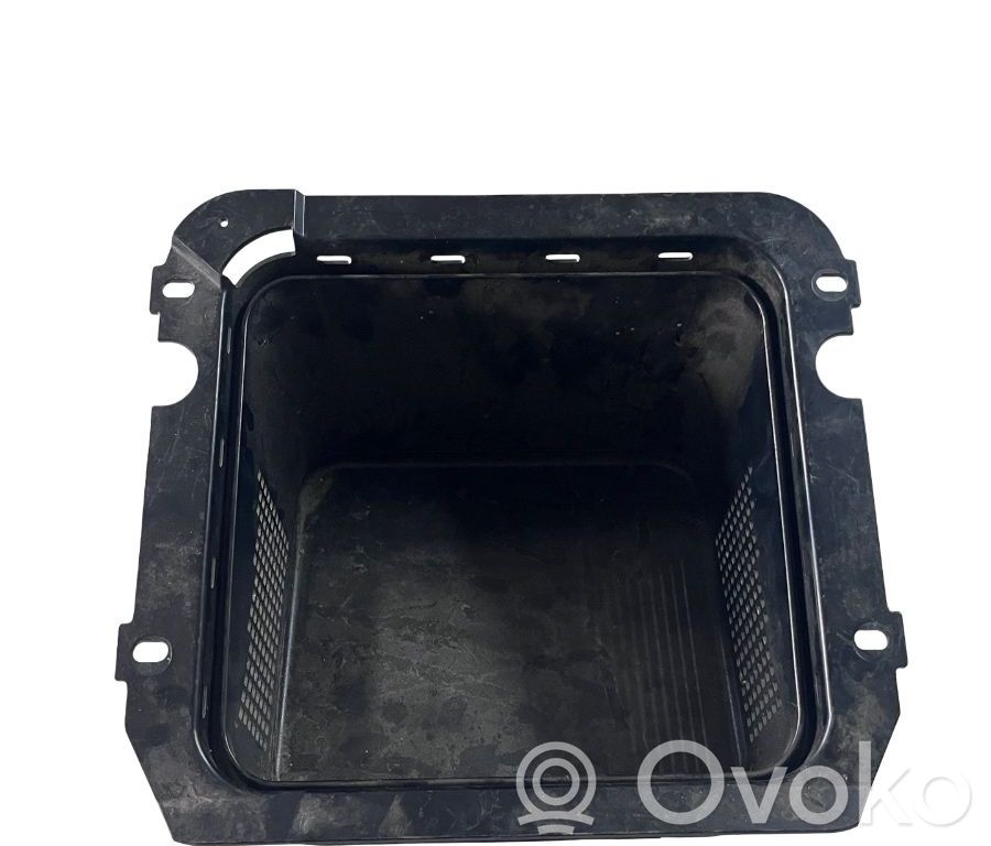 Subwoofer grill/trim   8268954