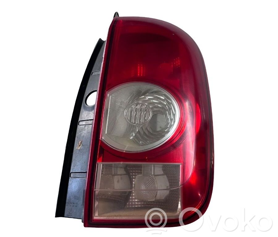 Rear/tail lights   265509517R