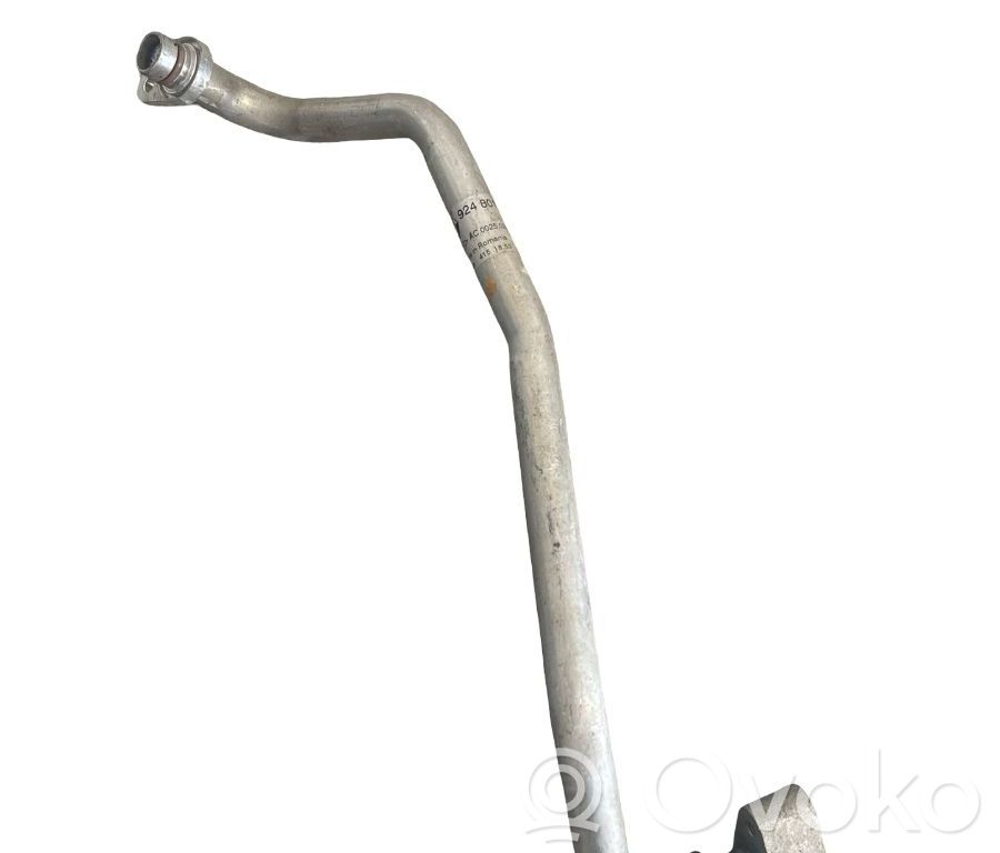 Ilmastointilaitteen putki (A/C)   924801106R