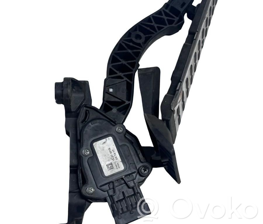 Pédale d'accélérateur   327003XXXX
