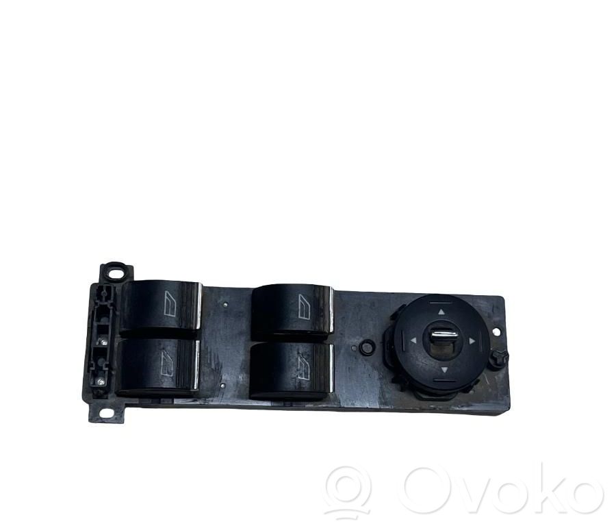 Interrupteur commade lève-vitre   8M5T14A132AC