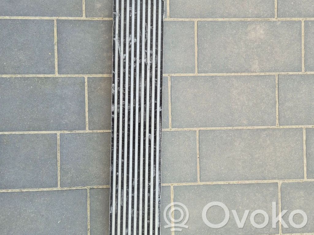 Audi A4 S4 B9 Interkūlerio radiatorius 