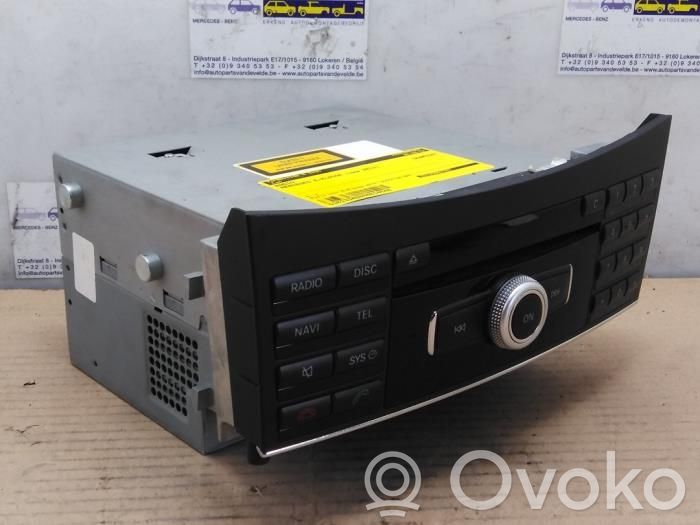 Mercedes-Benz E W212 Unitate principală radio/CD/DVD/GPS 