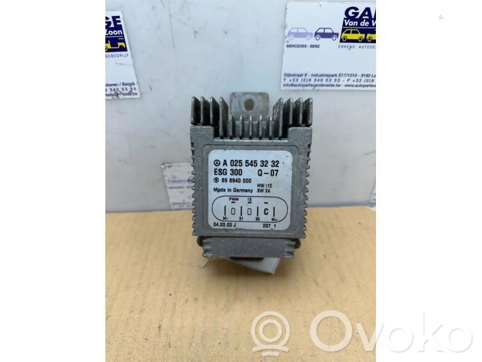 Mercedes-Benz E W210 Fan control module 