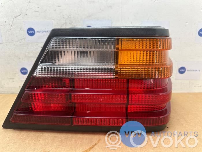 Mercedes-Benz E W124 Lampa tylna 