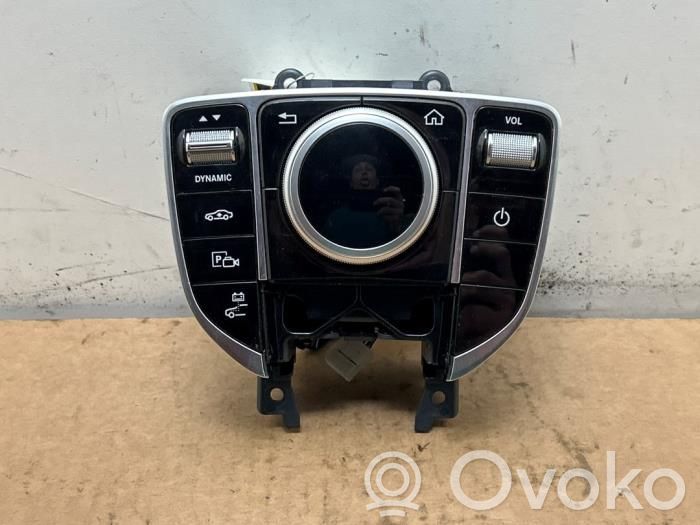 Mercedes-Benz C W205 Unidad central de control multimedia 