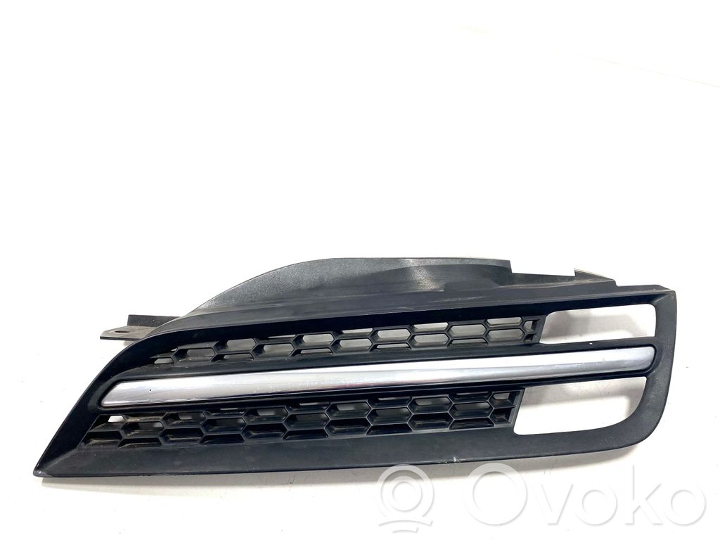 Nissan Micra Grille antibrouillard avant 