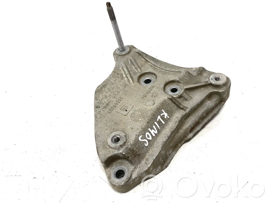 Chevrolet Volt I A/C compressor mount bracket 