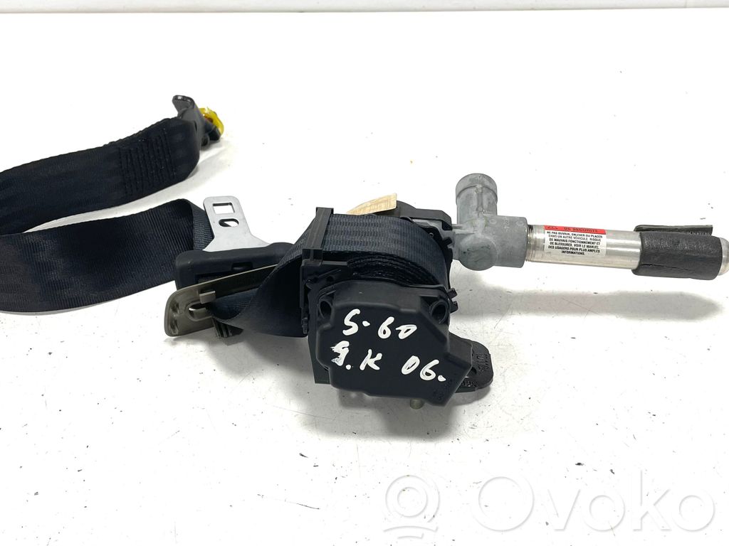 Volvo S60 Cinturón trasero 