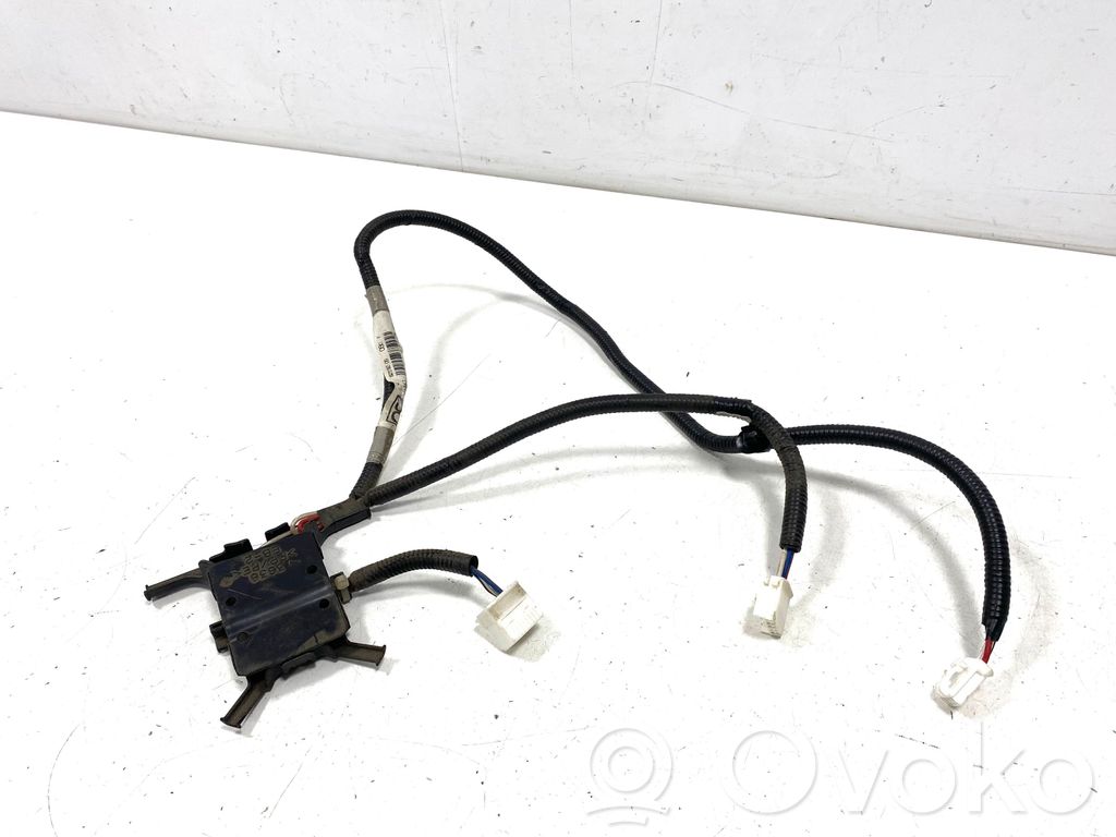 Toyota Avensis T270 Seat wiring loom 