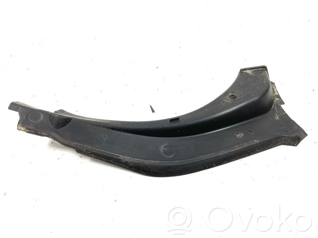 BMW 5 E60 E61 Inne elementy wykończenia bagażnika 